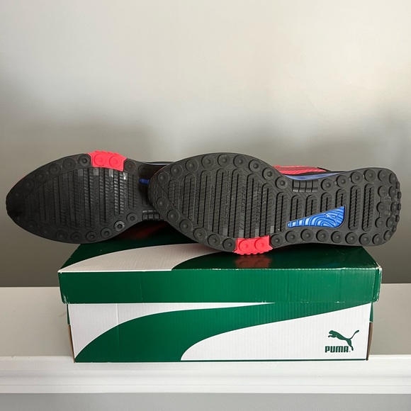 Puma Sneakers!! Only worn twice!! - Picture 3 of 3